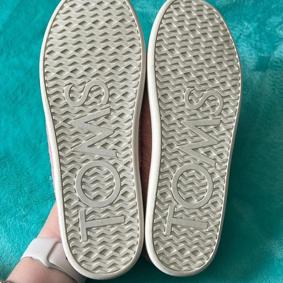 NWOT Toms x West Elm slip on shoes. Women’s size 9.5 NWOT - Picture 3 of 6